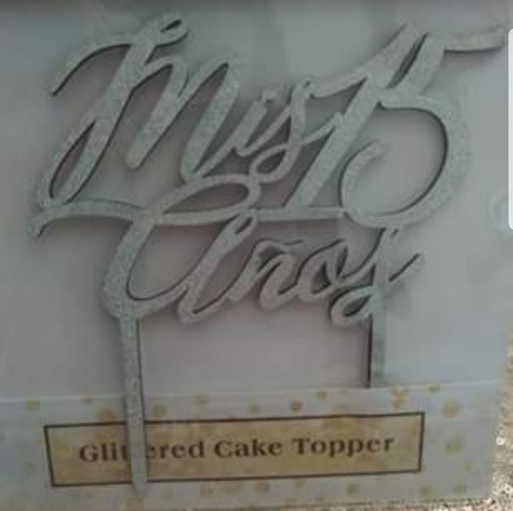 Cake topper